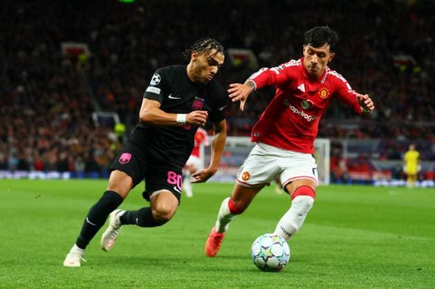Akim Zedadka of Sabah and Lisandro Martinez of Manchester United, ManU Manchester United v Sabah, UEFA Champions League, Football, Old Trafford, UK - 10 Sep 2026Manchester Old Trafford United Kingdom  Copyright: xPaulxCurrie Shutterstockx 17144908ai