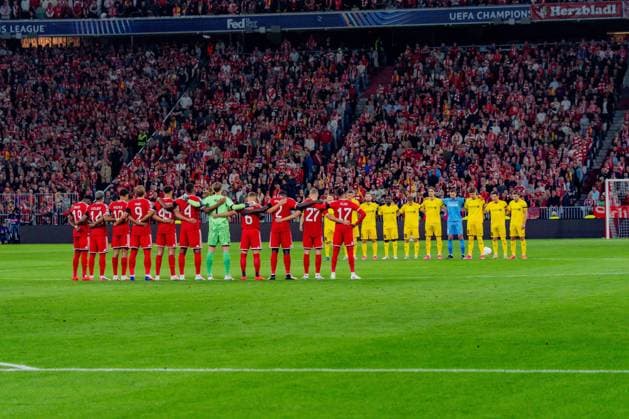 UEFA Champions League, Matchday 1, FC Bayern Munich vs. Bodo Glimt on September 10, 2026—A minute of silence in memory of the victims in Nepal Copyright: xBahhoxKarax