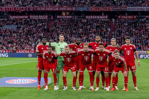 FC Bayern Munich’s starting lineup at the mandatory team photo before kickoff GER, FC Bayern Munich vs. FK Bodo Glimt, Soccer, UEFA Champions League, Group Stage, Matchday 1, 2026–2027 season, September 10, 2026 DFL DFB regulations prohibit any use of photographs as image sequences and or quasi-video. Photo: HMB Media, Heike Feiner Copyright: HMBxMedia HeikexFeiner