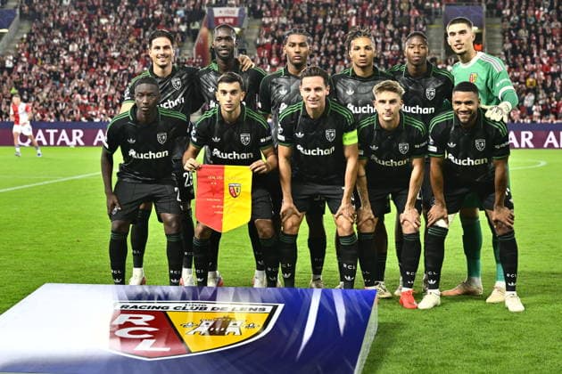 RC Lens soccer team pose to photographers before the Football Champions League opening round match Slavia Prague vs RC Lens on September 10, 2026, in Prague, Czech Republic. (CTKxPhoto VitxSimanek) CTKPhotoP2026091009797  CTKPhotoP2026091009797