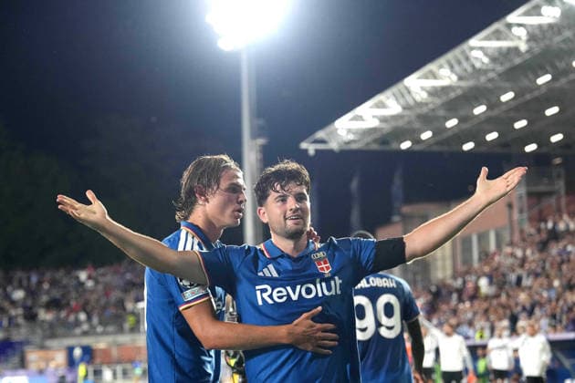 Como™s Martin Baturina celebrates after scoring 1-0 during the UEFA Champions League football match between Como and RB Leipzig - Champions League 2026 2027 - Giuseppe Sinigallia in Como , north Italy - Thursday , September 10 , 2026. - Soccer  Copyright: xSpada LaPressex