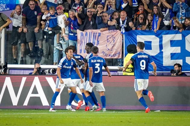 Italy Soccer UEFA Champions League 2026–2027, Matchday 1: Como 1907 vs. RB Leipzig; Giuseppe Sinigaglia, Como; Goal and celebration of the 1–0 score by Martin Baturina of Como 1907; 20 moments of joy, emotion, and celebration Copyright: xJOERANxSTEINSIEKx