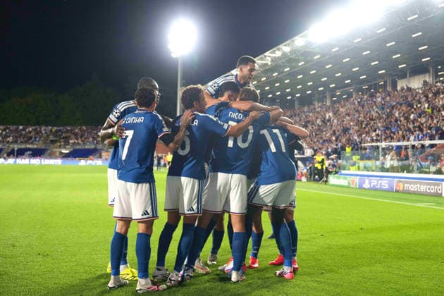 Como™s Martin Baturina celebrates after scoring 1-0 during the UEFA Champions League football match between Como and RB Leipzig - Champions League 2026 2027 - Giuseppe Sinigallia in Como , north Italy - Thursday , September 10 , 2026. - Soccer  Copyright: xSpada LaPressex