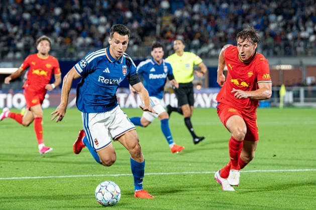 Soccer, Italy, UEFA Champions League, Matchday 1: Como 1907 vs. RB Leipzig, Thursday, September 10, 2026, Stadio Giuseppe Sinigaglia, Como: Anastasios Douvikas 9 (Como 1907), Willi Orban, Willi Orban 4 (RB Leipzig) Copyright: xValentinxDomgjonix