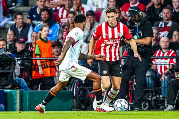 2026-09-10 PSV Eindhoven v Shaktar Donetsk - Champions League EINDHOVEN, NETHERLANDS - SEPTEMBER 10: Ruben van Bommel of PSV Eindhoven runs with the ball during the Champions League match between PSV Eindhoven and Shaktar Donetsk at Philips Stadion on September 10, 2026 in Eindhoven, Netherlands. Eindhoven Philips Stadion Netherlands Content not available for redistribution in The Netherlands directly or indirectly through any third parties. Copyright: xAndrexWeeningx