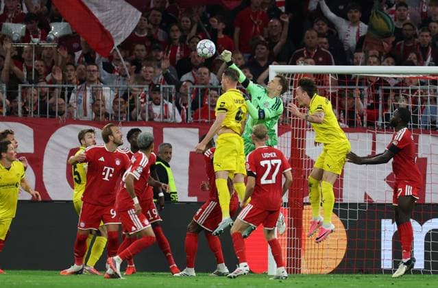 September 10, 2026, GER, Soccer, Men s, UEFA Champions League, Group Stage, 2026–2027 Season, Matchday 1, FC Bayern Munich vs. FK Bodø Glimt: Goalkeeper save by Manuel Neuer, FC Bayern Munich 01, Munich, Allianz Arena, Bavaria, Germany Copyright: xNordphoto Schneiderx
