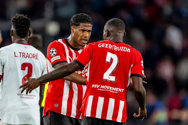 EINDHOVEN — PSV Eindhoven defender Ryan Flamingo and PSV Eindhoven defender Lutsharel Geertruida exchanged words after the UEFA Champions League match between PSV and Shakhtar Donetsk at Philips Stadion on September 10, 2026, in Eindhoven, the Netherlands. Photo by DeFodi Images