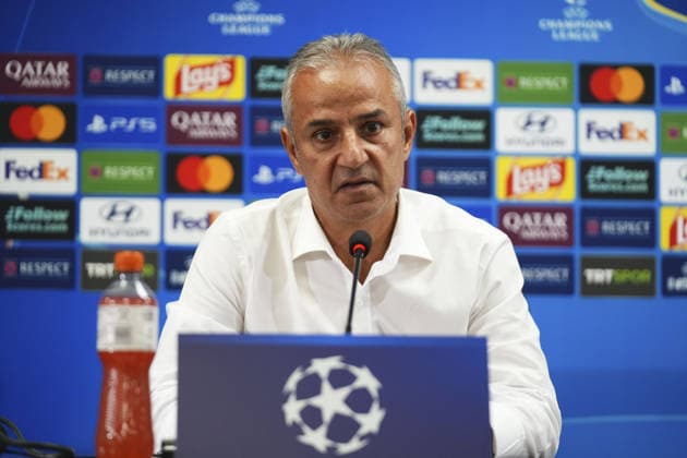Fenerbahce v AS Roma - UEFA Champions League ISTANBUL, TURKIYE - SEPTEMBER 10: Fenerbahce head coach Ismail Kartal speaks during a press conference, PK, Pressekonferenz following the UEFA Champions League 2026 27 league phase Matchday 1 match between Fenerbahce and Roma at Chobani Stadium in Istanbul, Turkiye, on September 10, 2026. Bunyamin Celik Anadolu Istanbul Turkey. Editorial use only. Please get in touch for any other usage.  Copyright: x2026xAnadoluxBunyaminxCelikx