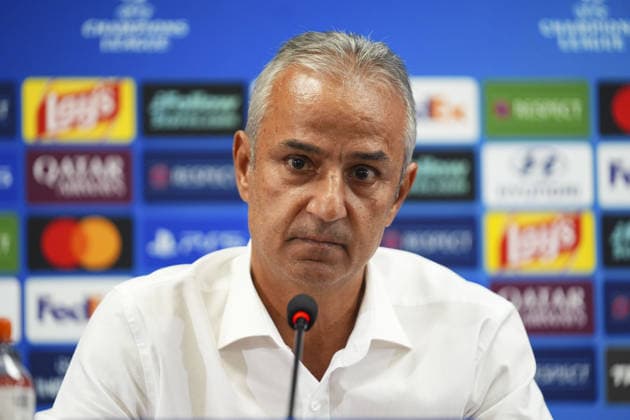 Fenerbahce v AS Roma - UEFA Champions League ISTANBUL, TURKIYE - SEPTEMBER 10: Fenerbahce head coach Ismail Kartal speaks during a press conference, PK, Pressekonferenz following the UEFA Champions League 2026 27 league phase Matchday 1 match between Fenerbahce and Roma at Chobani Stadium in Istanbul, Turkiye, on September 10, 2026. Bunyamin Celik Anadolu Istanbul Turkey. Editorial use only. Please get in touch for any other usage.  Copyright: x2026xAnadoluxBunyaminxCelikx