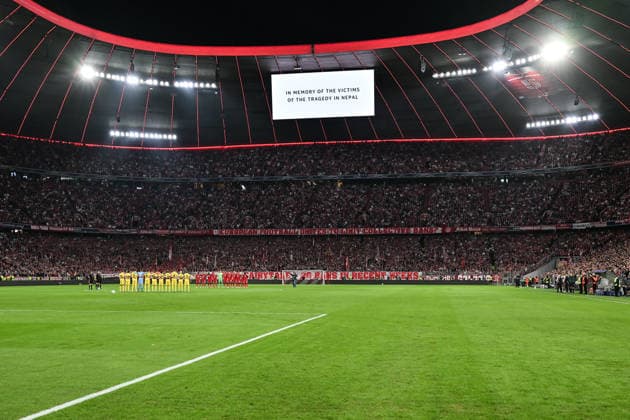MUNICH, GERMANY; 10. SEPTEMBER: in Memory of the Victims of the tragedy in nepal before the Champions League Match between FC Bayern Muenchen vs. FK Bodo Glimt at Matchday 1 at Allianz Arena Copyright: xBEAUTIFULxSPORTS Goldbergx