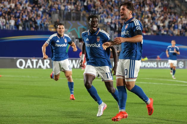 Como 1907 v RB Leipzig - UEFA Champions League - Season 2026-2027 Como, Italy, 10th September 2026. Martin Baturina of Como 1907 celebrates with team mates Alex Valle and Assane Diao after scoring to give the side a 1-0 lead during the Como 1907 vs RB Leipzig UEFA Champions League, group phase match at Stadio Giuseppe Sinigaglia, Como. Picture credit should read: Jonathan Moscrop Como Stadio Giuseppe Sinigaglia Italy