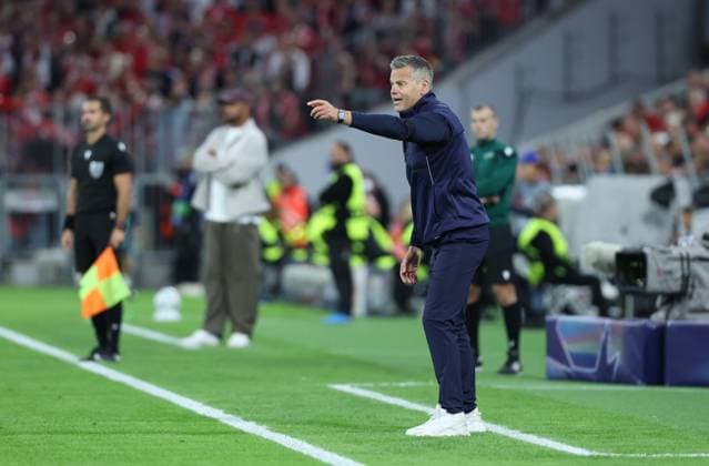 September 10, 2026, GER, Soccer, Men s, UEFA Champions League, Group Stage, 2026–2027 Season, Matchday 1, FC Bayern Munich vs. FK Bodø Glimt Coaching Zone, Sideline, Coaches’ Area, Technical Area, Coach Kjetil Knutsen, FK Bodø Glimt, Hand Signals, Munich, Allianz Arena, Bayern, Germany Copyright: xNordphoto Schneiderx