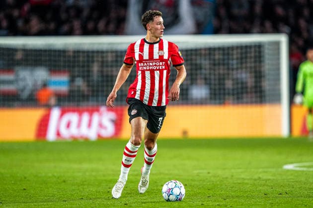 2026-09-10 PSV Eindhoven v Shaktar Donetsk - Champions League EINDHOVEN, NETHERLANDS - SEPTEMBER 10: Ruben van Bommel of PSV Eindhoven runs with the ball during the Champions League match between PSV Eindhoven and Shaktar Donetsk at Philips Stadion on September 10, 2026 in Eindhoven, Netherlands. Eindhoven Philips Stadion Netherlands Content not available for redistribution in The Netherlands directly or indirectly through any third parties. Copyright: xAndrexWeeningx