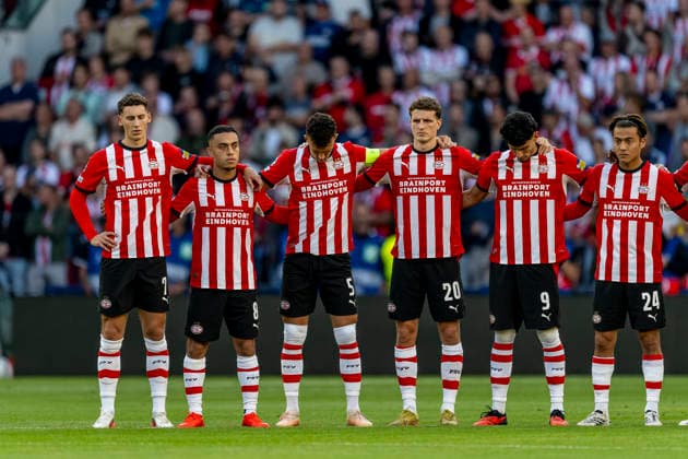 EINDHOVEN l PSV Eindhoven forward Ruben van Bommel, PSV Eindhoven defender Sergino Dest, PSV Eindhoven forward Ivan Perisic, PSV Eindhoven midfielder Guus Til, PSV Eindhoven forward Ricardo Pepi, and PSV Eindhoven midfielder Kodai Sano during the UEFA Champions League match between PSV and Shakhtar Donetsk at Philips Stadion on September 10, 2026, in Eindhoven, the Netherlands. Photo by DeFodi Images