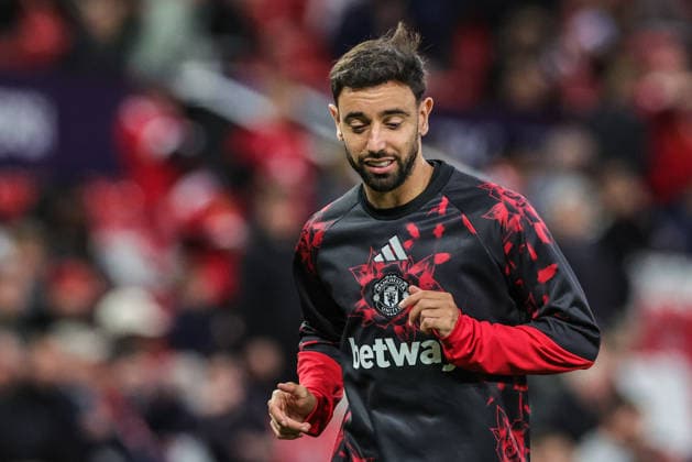 Manchester United, ManU U18 v Sabah U18: UEFA youth League Bruno Fernandes of Manchester United warms up before the UEFA Champions League Matchday 1 of 8 match against Sabah FK at Old Trafford in Manchester, United Kingdom, on September 10, 2026. Manchester Greater Manchester United Kingdom  Copyright: xNewsxImagesx originalFilename:cosgrove-uefacham260910_npAmF.jpg
