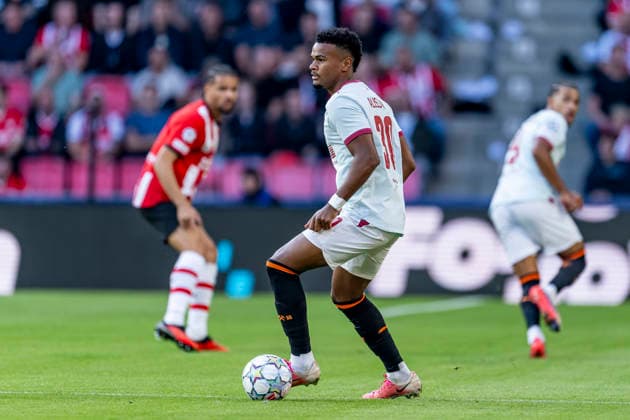 EINDHOVEN Shakhtar Donetsk midfielder Alisson Santana during the UEFA Champions League match between PSV and Shakhtar Donetsk at Philips Stadion on September 10, 2026, in Eindhoven, the Netherlands. Photo by DeFodi Images