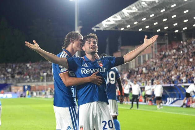 Como™s Martin Baturina celebrates after scoring 1-0 during the UEFA Champions League football match between Como and RB Leipzig - Champions League 2026 2027 - Giuseppe Sinigallia in Como , north Italy - Thursday , September 10 , 2026. - Soccer  Copyright: xSpada LaPressex