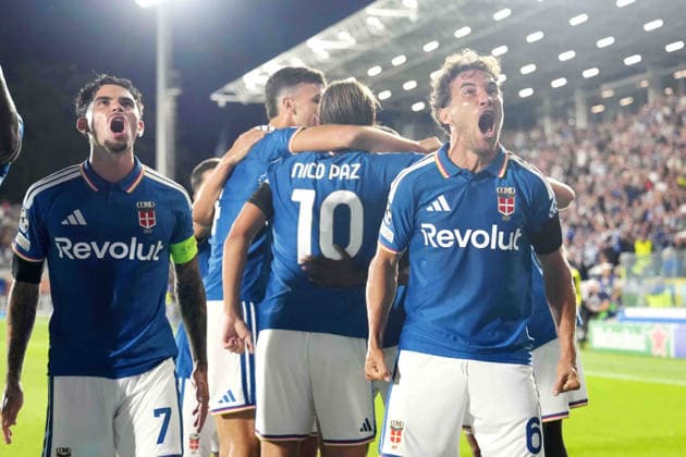 Como™s Lucas Da Cunha , Como™s Maxence Caqueret during the UEFA Champions League football match between Como and RB Leipzig - Champions League 2026 2027 - Giuseppe Sinigallia in Como , north Italy - Thursday , September 10 , 2026. - Soccer  Copyright: xSpada LaPressex