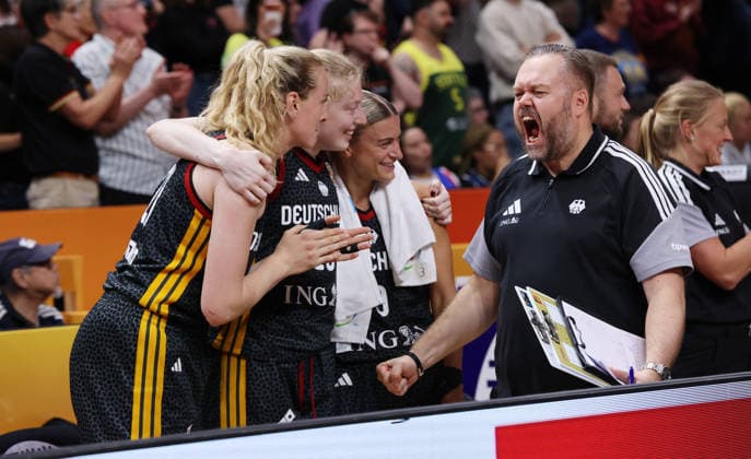 Marie Gülich, Frieda Bühner, Alexandra Wilke, Assistant Coach Stefan Möller; the German team celebrates after the game and advances to the semifinals. Sport: Basketball, FIBA World Cup, Women s World Championship, 2026–2027 season, October 9, 2026, Belgium (BEL) vs. DBB Germany (GER)