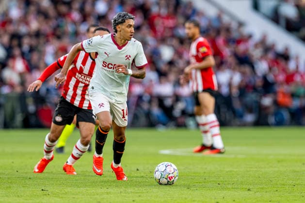 EINDHOVEN Shakhtar Donetsk midfielder Isaque during the UEFA Champions League match between PSV and Shakhtar Donetsk at Philips Stadion on September 10, 2026, in Eindhoven, the Netherlands. Photo by DeFodi Images