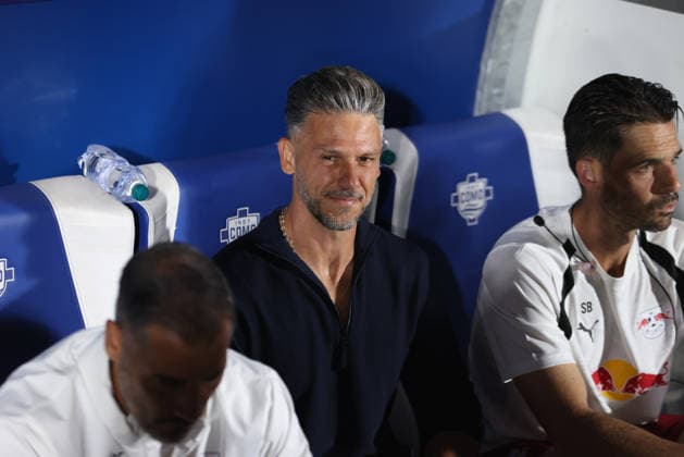 IPA88368422 - Martin Demichelis, manager of RB Leipzig, during the 2026–27 UEFA Champions League soccer match between Como 1907 and RB Leipzig on September 10, 2026, at Giuseppe Sinigaglia Stadium in Como, Italy. Photo by Nderim KACELI  Copyright: xNderimxKaceli IPAxSportx xx IPA88368422