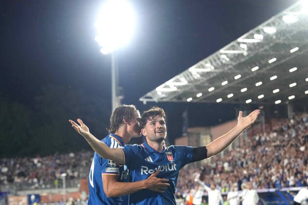 Como™s Martin Baturina celebrates after scoring 1-0 during the UEFA Champions League football match between Como and RB Leipzig - Champions League 2026 2027 - Giuseppe Sinigallia in Como , north Italy - Thursday , September 10 , 2026. - Soccer  Copyright: xSpada LaPressex