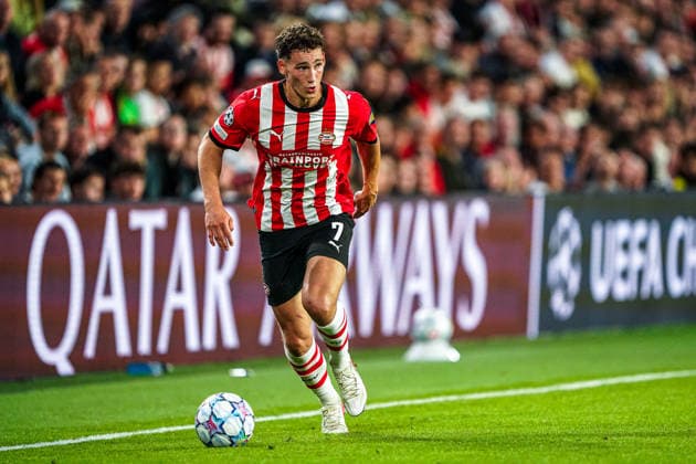 2026-09-10 PSV Eindhoven v Shaktar Donetsk - Champions League EINDHOVEN, NETHERLANDS - SEPTEMBER 10: Ruben van Bommel of PSV Eindhoven runs with the ball during the Champions League match between PSV Eindhoven and Shaktar Donetsk at Philips Stadion on September 10, 2026 in Eindhoven, Netherlands. Eindhoven Philips Stadion Netherlands Content not available for redistribution in The Netherlands directly or indirectly through any third parties. Copyright: xAndrexWeeningx