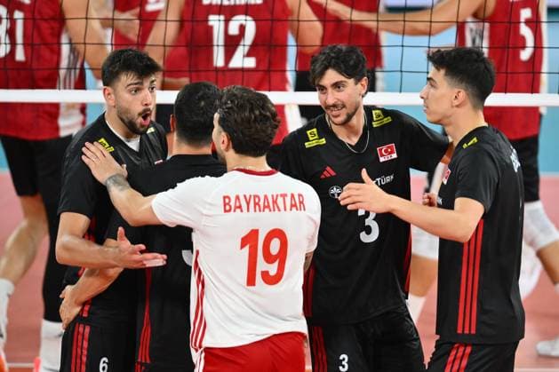 Turkiye v Germany - CEV EuroVolley 2026 Men CLUJ-NAPOCA, ROMANIA - SEPTEMBER 10: Players of Turkiye celebrate after scoring a point during the CEV EuroVolley 2026 match between Turkiye and Germany at the BTarena in Cluj-Napoca, Romania, on September 10, 2026. Alex Nicodim Anadolu Cluj - Napoca Romania. Editorial use only. Please get in touch for any other usage.  Copyright: x2026xAnadoluxAlexxNicodimx