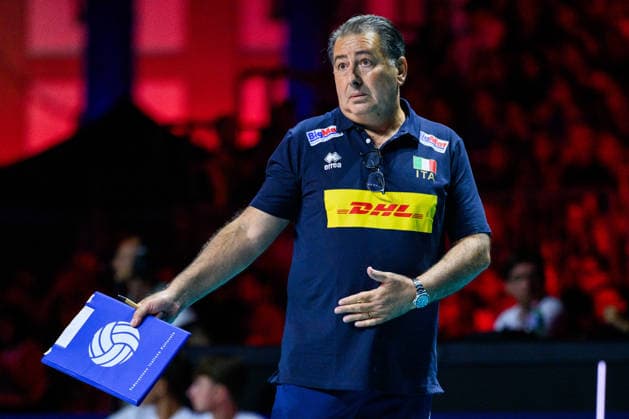 September 10, 2026: Head coach Ferdinando De Giorgi of Italy during the CEV EuroVolley 2026 group stage volleyball match between Italy and Sweden on September 10, 2026 in Naples. Photo by Domenico Cippitelli, BILDBYRAN COP 18 XY0128 volleyball volleyball volleyball European Championship Italy Sweden CEV EuroVolley 2026 Italy Sweden BBENG European Championship  Copyright: DomenicoxCippitelli BB260910BB722
