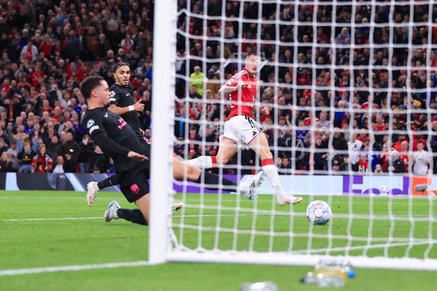 Fußball – UEFA Champions League – Gruppenphase: Manchester United gegen Sabah FK – 10. September 2026 – UEFA Champions League – Gruppenphase: Manchester United gegen Sabah FK – Benjamin Sesko von Manchester United erzielt das dritte Tor – Foto: Simon Stacpoole – Abseits – Manchester, Großbritannien  Copyright: xSimonxStacpoolexOffside