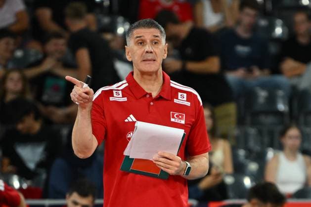 Turkiye v Germany - CEV EuroVolley 2026 Men CLUJ-NAPOCA, ROMANIA - SEPTEMBER 10: Slobodan Kovac, head coach of Turkiye is seen during the CEV EuroVolley 2026 match between Turkiye and Germany at the BTarena in Cluj-Napoca, Romania, on September 10, 2026. Alex Nicodim Anadolu Cluj-napoca Romania. Editorial use only. Please get in touch for any other usage.  Copyright: x2026xAnadoluxAlexxNicodimx