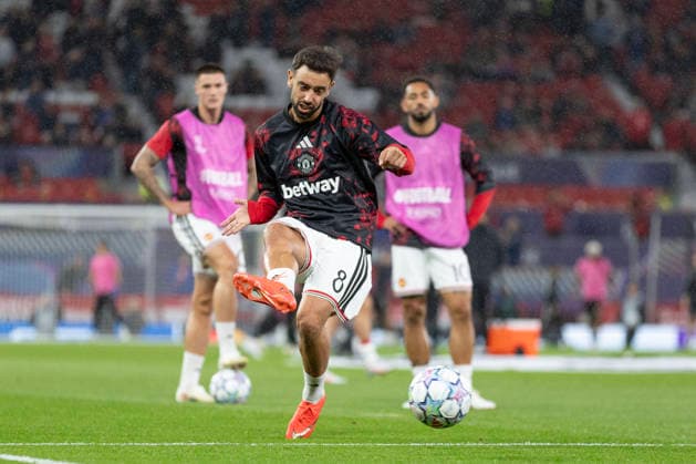 Manchester United, ManU v Sabah FC - UEFA Champions League 2026 27 League Phase MD1 Bruno Fernandes 8 of Manchester United F.C. warms up during the UEFA Champions League League Stage match between Manchester United and Sabah FK at Old Trafford in Manchester, on September 10, 2026. Manchester Greater Manchester United Kingdom  Copyright: xMIxNewsx originalFilename:fletcher-manchest260910_npD8v.jpg