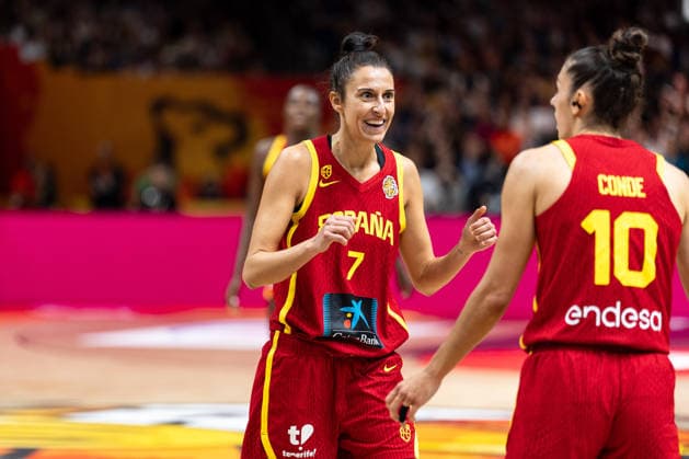 Alba Torrens (Spain, 07) and Maria Conde (Spain, 10) celebrate, GER, Australia vs. Spain, Basketball, 2026 FIBA Women’s World Cup, Quarterfinals, September 10, 2026, Germany, Australia vs. Spain, Basketball, FIBA Women s World Cup 2026, Quarterfinals, September 10, 2026, Berlin Copyright: xEibner-Pressefoto MaxxVincenx EP_MVN