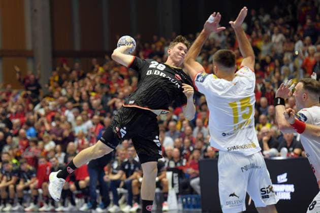 Luca Sigrist (MT Melsungen 28) takes a shot against Leon Ljevar (HC Vardar Skopje 15), GER, MT Melsungen vs. HC Vardar Skopje 1961 MKD, Handball, Men s Champions League, Group Matches, 2026–2027 Season, September 10, 2026, GER, MT Melsungen vs. HC Vardar Skopje, Handball, Men’s Champions League, Group Match, 2026–2027 Season, September 10, 2026, Kassel Copyright: xEibner-Pressefotox xRolandxSippelx EP_RSL