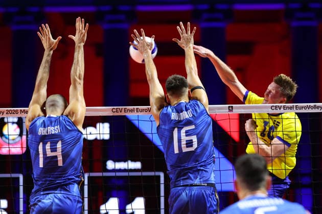Svezia s Hampus Ekstrad during the opening match of the CEV Enel Eurovolley 2026, between Italy and Sweden, Piazza del Plebiscito, Naples, September 10, 2026.  Copyright: xAlessandroxGarofalo LaPressex