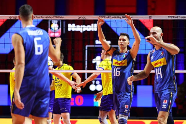 Italy celebrates during the opening match of the CEV Enel Eurovolley 2026, between Italy and Sweden, Piazza del Plebiscito, Naples, September 10, 2026.  Copyright: xAlessandroxGarofalo LaPressex