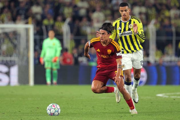 2026-09-10 Fenerbahce SK v AS Roma - UEFA Champions League 2026 27 League Phase MD1 ISTANBUL, TURKEY - SEPTEMBER 10: Paulo Dybala of AS Roma, Mason Greenwood of Fenerbahce during the UEFA Champions League 2026 27 League Phase MD1 match between Fenerbahce SK and AS Roma at Sukru Saracoglu Stadium on September 10, 2026 in Istanbul, Turkey. (Photo by BSR Agency) Istanbul Turkey Content not available for redistribution in The Netherlands directly or indirectly through any third parties. Copyright: xBSRxAgencyx