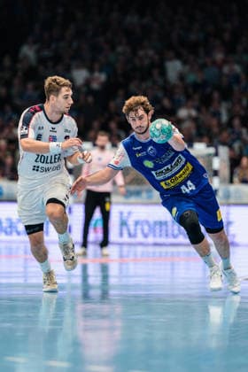 Stephan Seitz, ThSV Eisenach, 44, Nikola Vlahovic, SG BBM Bietigheim, 03 GER, ThSV Eisenach vs. SG BBM Bietigheim, 1st Opel Handball Bundesliga, Handball, Matchday 4, 2026–2027 Season, 7:00 p.m., September 10, 2026 GER, ThSV Eisenach vs. SG BBM Bietigheim, 1st Opel Handball Bundesliga, Handball, Matchday 4, 2026–2027 season, 7:00 p.m., September 10, 2026, Eisenach Copyright: xMartinxHerbstx