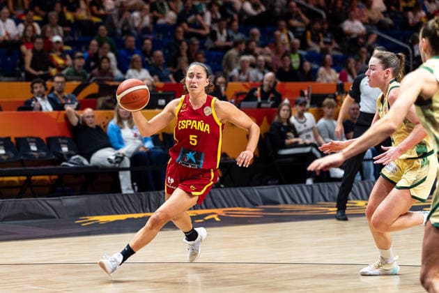 Maite Cazorla, Spain, No. 5 dribbling, GER, Australia vs. Spain, Basketball, 2026 FIBA Women s World Cup, Quarterfinals, September 10, 2026, GER, Australia vs. Spain, Basketball, 2026 FIBA Women s World Cup, Quarterfinals, September 10, 2026, Berlin Copyright: xEibner-Pressefoto MaxxVincenx EP_MVN