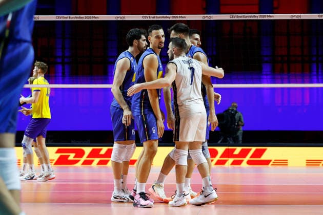IPA88369057 - Team Italy celebrates after scoring during the opening match of the CEV Enel EuroVolley 2026 between Italy and Sweden at Piazza del Plebiscito on September 10, 2026, in Naples, Italy.  Copyright: xRichardxMorgano IPAxSportx xx IPA88369057