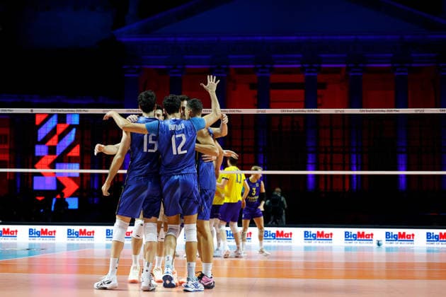 IPA88369074 - Team Italy celebrates after scoring during the opening match of the CEV Enel EuroVolley 2026 between Italy and Sweden at Piazza del Plebiscito on September 10, 2026, in Naples, Italy.  Copyright: xRichardxMorgano IPAxSportx xx IPA88369074