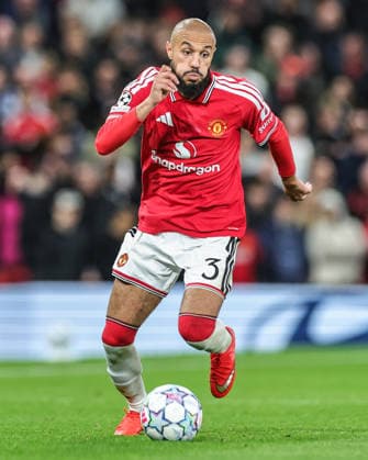 UEFA Champions League Matchday 1 of 8 Manchester United, ManU v Sabah FK Noussair Mazraoui of Manchester United breaks with the ball during the UEFA Champions League Matchday 1 of 8 match Manchester United vs Sabah FK at Old Trafford, Manchester, United Kingdom on 10 September 2026 (Photo by Mark Cosgrove News Images) Manchester Old Trafford Greater Manchester United Kingdom Copyright: xMarkxCosgrove NewsxImagesx