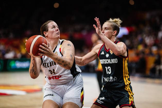 FIBA Women s Basketball World Cup 2026: Belgium vs. Germany, September 10, 2026; Billie Massey (Belgium), 34, vs. Leonie Fiebich (Germany), 13; Basketball; FIBA Women s Basketball World Cup 2026; Final Phase, Quarterfinals: Belgium vs. Germany on September 10, 2026, at the Uber Arena, Berlin Copyright: xBEAUTIFULxSPORTS Tonhäuserx