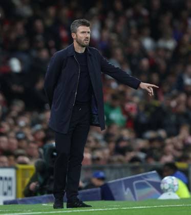UEFA Champions League - Manchester United, ManU v Sabah MANCHESTER, ENGLAND, SEPTEMBER 10: Michael Carrick Manager of Manchester United points out instructions to his players during The UEFA Champions League match in The League Phase between Manchester United v Sabah at Old Trafford Stadium, Manchester, England, on September 10. (Photo by Daniel Weir) Manchester Old Trafford Stadium England Copyright: xDanielxWeir SportsxPressxPhotox Sportspressphoto_SPR227825