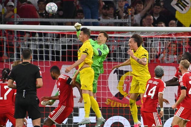 Manuel NEUER, goalkeeper for Bayern Munich, makes a save; penalty area play in the Champions League, 2026–27 season, group stage match between FC Bayern Munich and Bodø Glimt on September 10, 2026