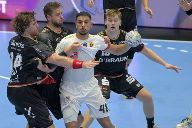 Mohab Mohamed Abdelhak, HC Vardar Skopje 48, on the ball; Johannes Golla, MT Melsungen 14; Olle Forsell Schefvert, MT Melsungen 25; Reynir Thor Stefansson, MT Melsungen 19, in the back, L R, GER, MT Melsungen vs. HC Vardar Skopje 1961 MKD, Handball, Men’s Champions League, Group Matches, 2026–2027 Season, September 10, 2026, GER, MT Melsungen HC vs. Vardar Skopje, Handball, Men’s Champions League, Group Match, 2026–2027 Season, September 10, 2026, Kassel Copyright: xEibner-Pressefotox xRolandxSippelx EP_RSL