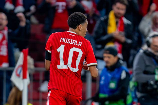 UEFA Champions League, Matchday 1, FC Bayern Munich vs. Bodo Glimt on September 10, 2026: Goal and celebration after Jamal Musiala scores the 1-0 goal, with Konrad Laimer, Joshua Kimmich, and Michael Olise Copyright: xBahhoxKarax