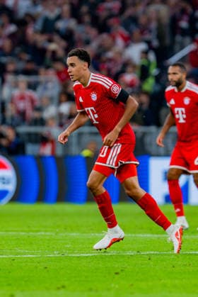 UEFA Champions League, Matchday 1, FC Bayern Munich vs. Bodo Glimt on September 10, 2026: Goal and celebration after Jamal Musiala scores the 1-0 goal, with Konrad Laimer, Joshua Kimmich, and Michael Olise Copyright: xBahhoxKarax