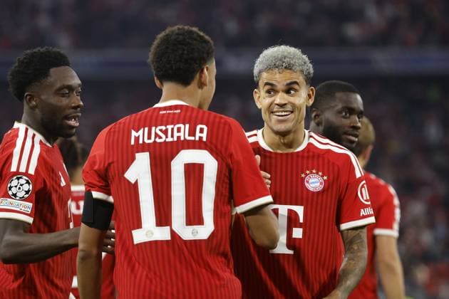MUNICH - (lr) Jamal Musiala of FC Bayern Munich and Luis Diaz of FC Bayern Munich celebrate the 1-0 during the Champions League match between FC Bayern Munich and FK Bodo Glimt on September 10, 2026, at the Allianz Arena in Munich, Germany. BART STOUTJESDIJK ANP UEFA Champions League 2026 27 xVIxANPxSportx xBartxStoutjesdijkxIVx 567944689 originalFilename: 567944689.jpg
