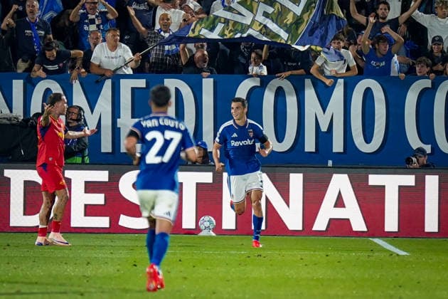 Italy Soccer UEFA Champions League 2026–2027, Matchday 1: Como 1907 vs. RB Leipzig; Giuseppe Sinigaglia, Como; Goal and celebration following the 2–0 goal by Tasos Douvikas for Como 1907; 9: Joy, emotions, celebration Copyright: xJOERANxSTEINSIEKx